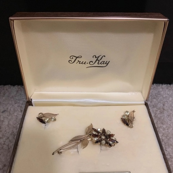 Vintage Tru-Kay 12K Gold-filled Earrings & Pin - Picture 3 of 7